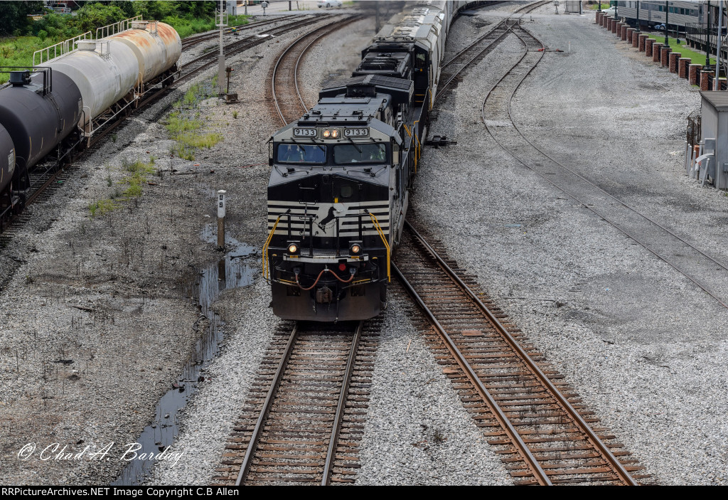 NS CROSSES CSX